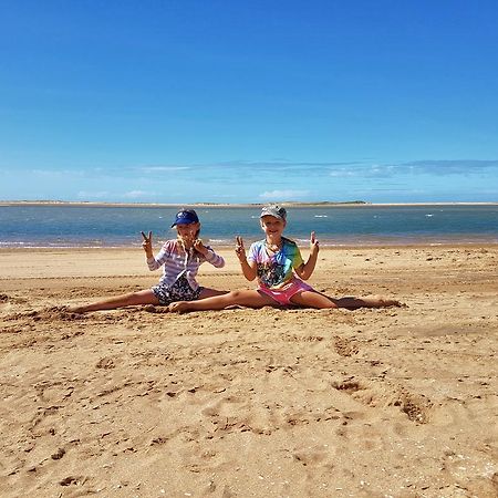 Alva Beach Tourist Park Eksteriør billede